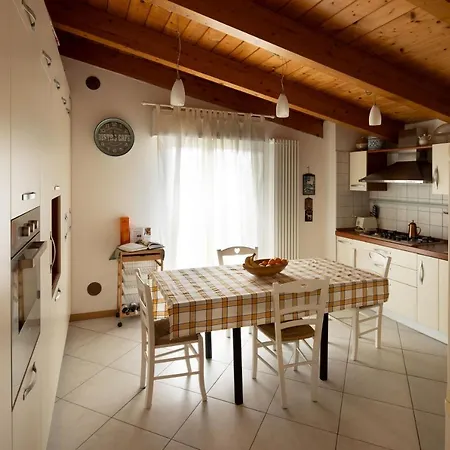 Il Glicine A Apartment Pesaro